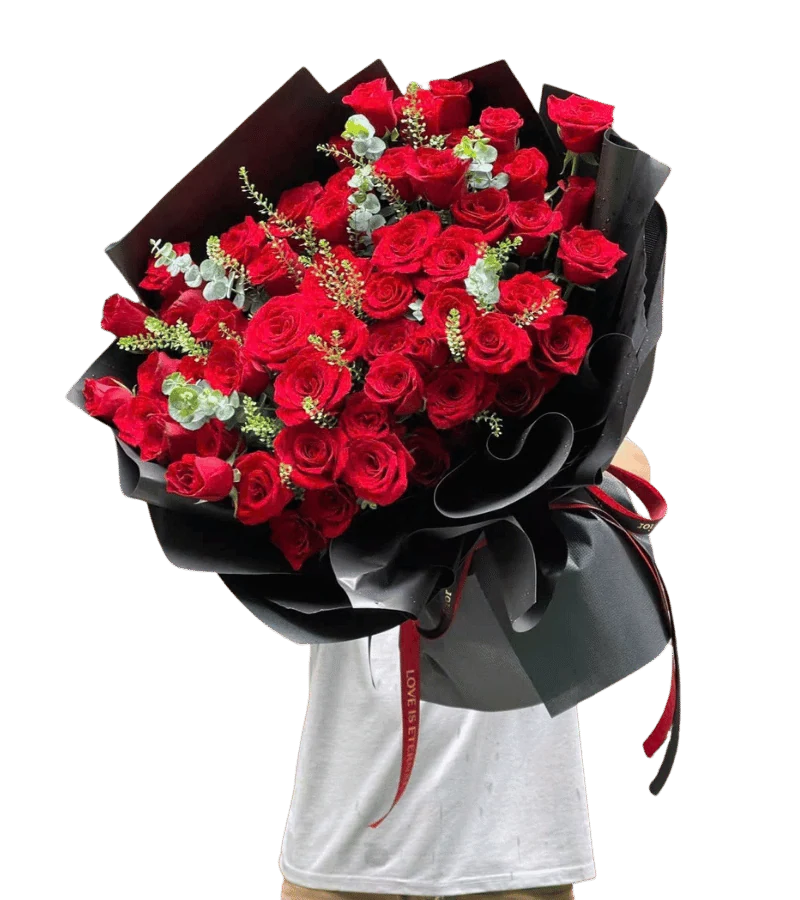 Bó hoa hồng đỏ phối đồng tiền đỏ