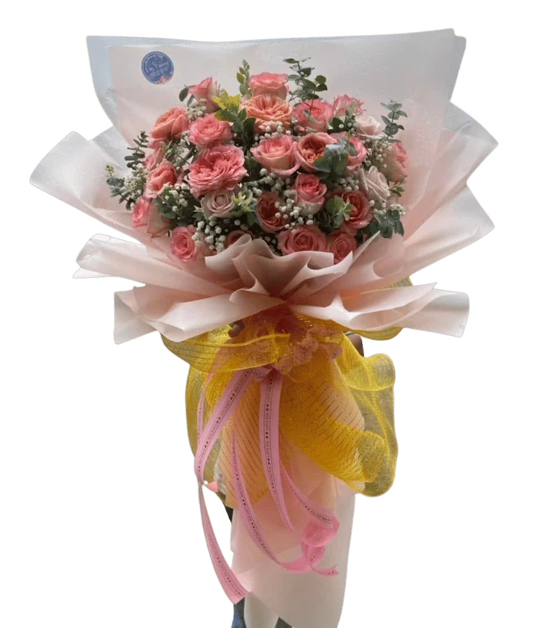 Bó hoa hồng san hô và hồng phấn phối hoa phụ trắng cùng lá xanh