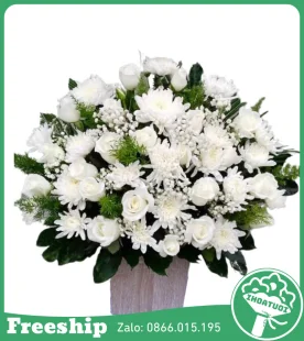 Giỏ Hoa Viếng Tone Trắng Mix Cúc - Mã: DHT-095 - Giá: 550.000đ