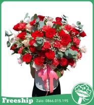 Giỏ Hoa Chúc Mừng Tone Đỏ Rực Rỡ