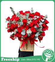 Giỏ Hoa Chúc Mừng Tone Đỏ Quyến Rủ