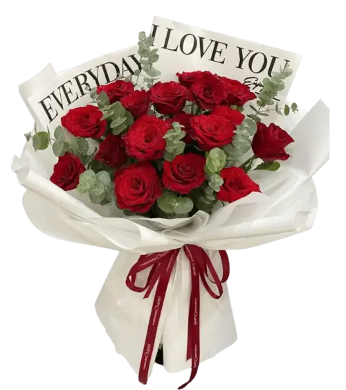 Bó hoa hồng đỏ gói giấy trắng kèm bảng Everyday I Love You