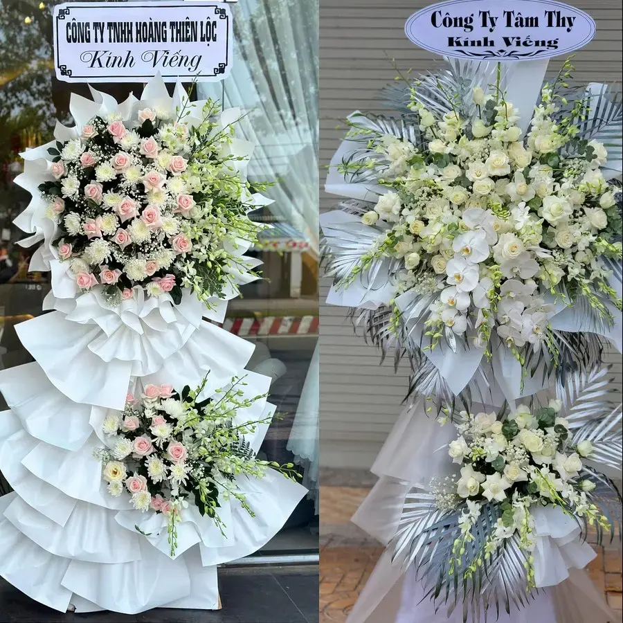 Vòng hoa đám tang tại Bất Bạt