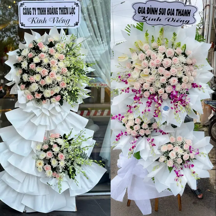 Kệ hoa chia buồn tại Bình Hòa, An Giang