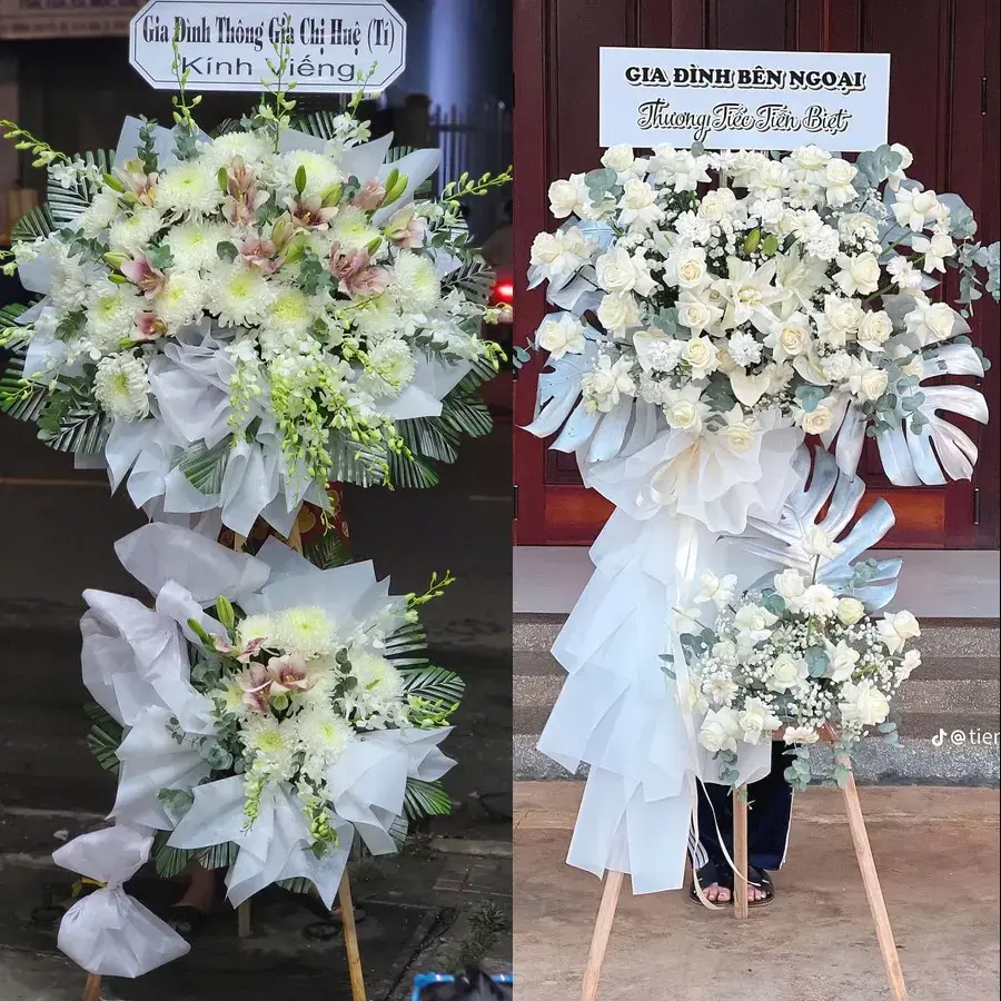 Kệ hoa chia buồn tại Châu Phú