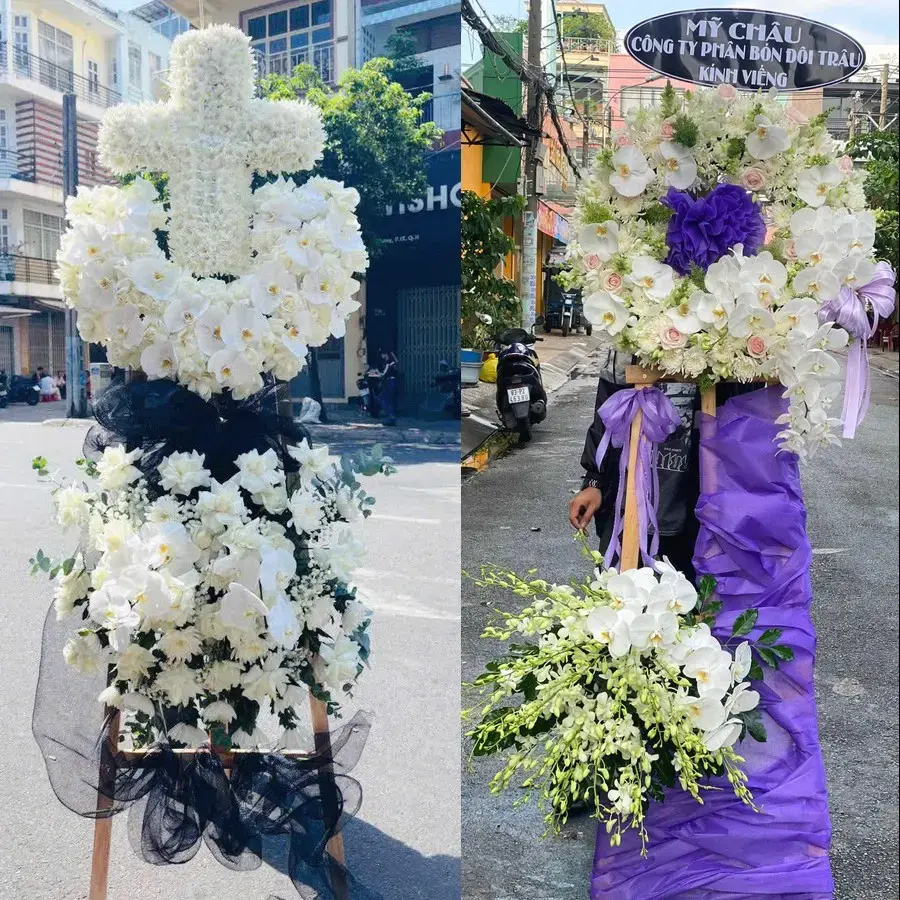 Kệ hoa chia buồn tại Châu Thành, An Giang