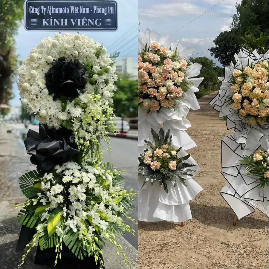 Kệ hoa chia buồn tại Chợ Vàm
