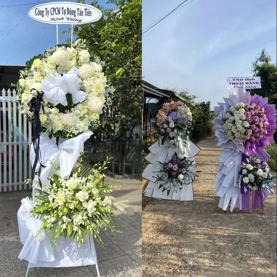 Kệ hoa chia buồn tại Đồng Nguyên