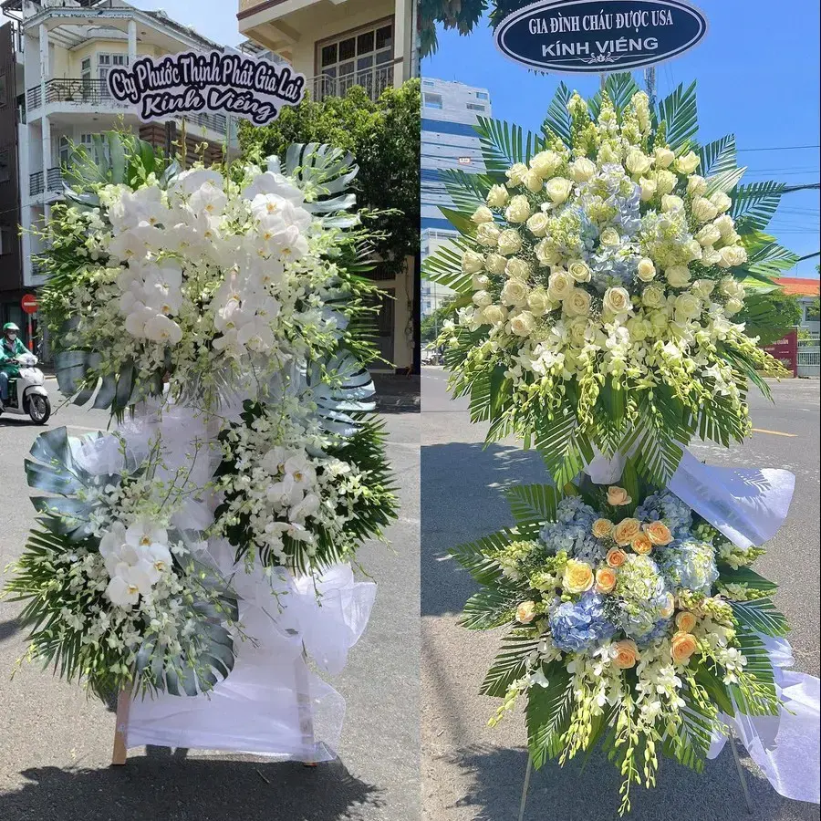 Kệ hoa chia buồn tại Giồng Trôm