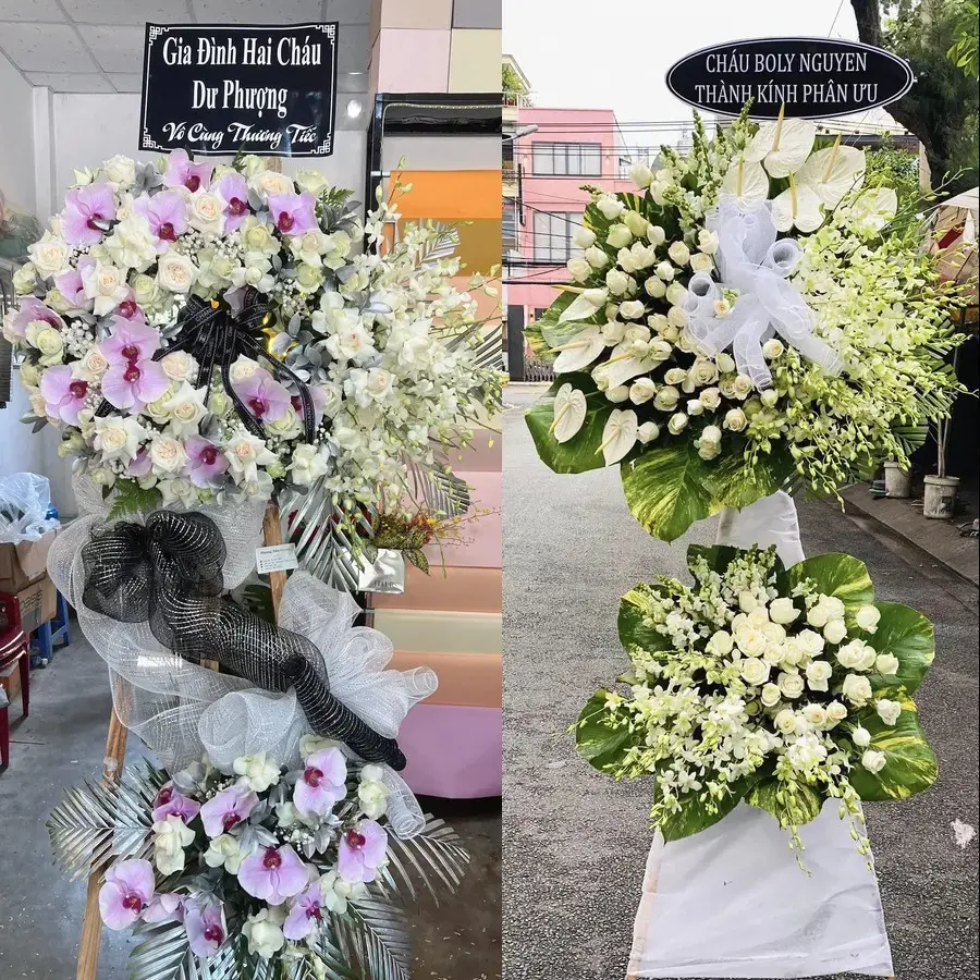 Kệ hoa chia buồn tại Hồ Tràm