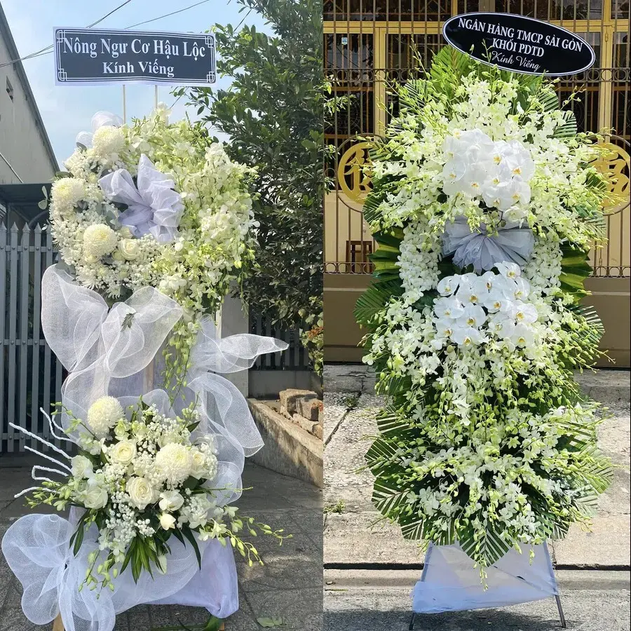 Kệ hoa chia buồn tại La Gi