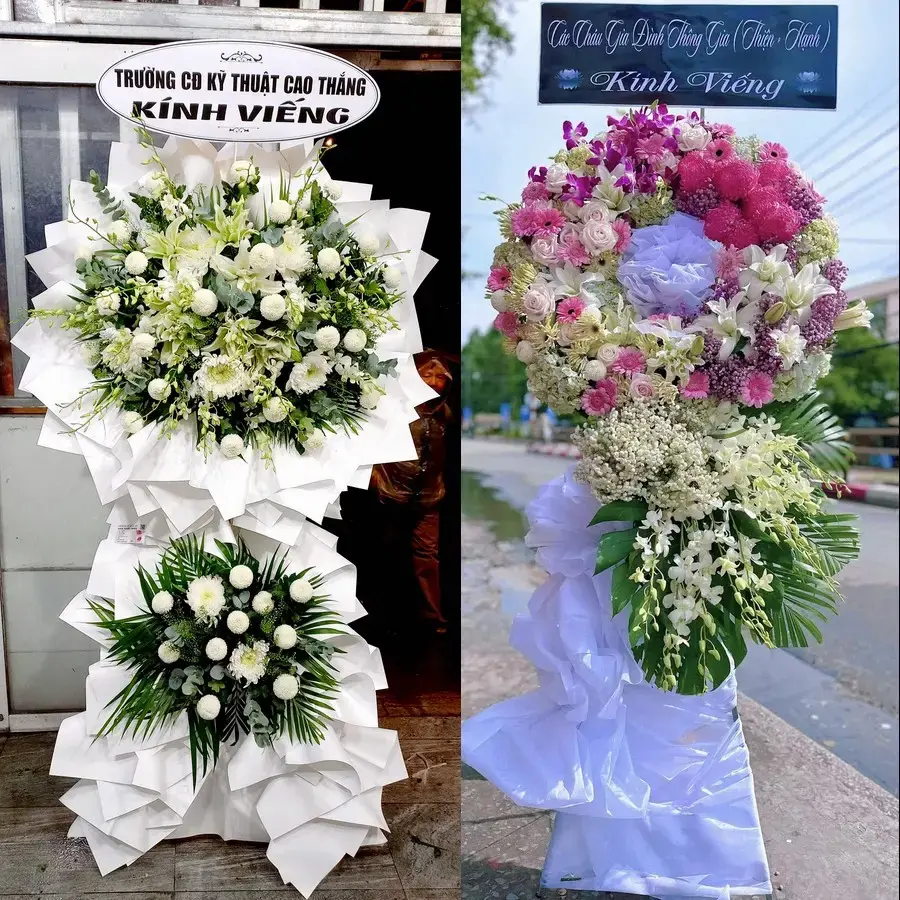Vòng hoa đám tang tại Long Mỹ