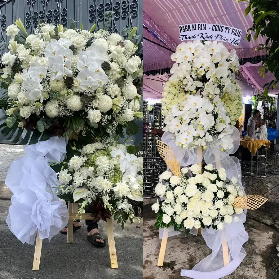 Kệ hoa chia buồn tại Mỏ Cày