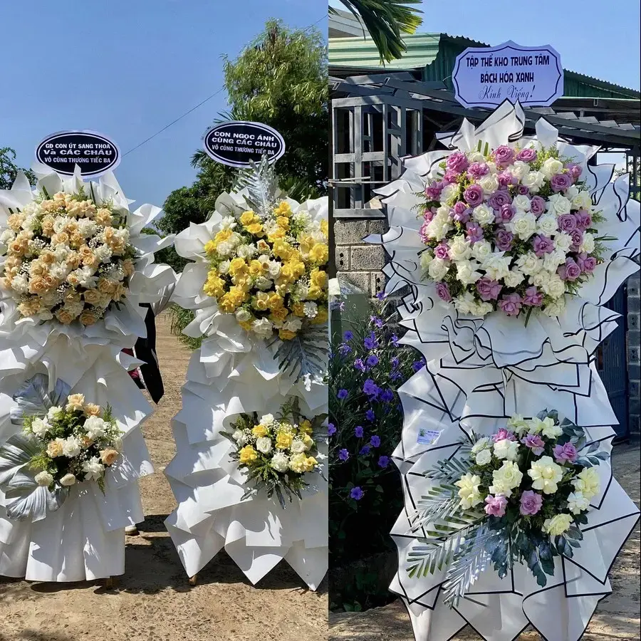 Kệ hoa chia buồn tại Phú An