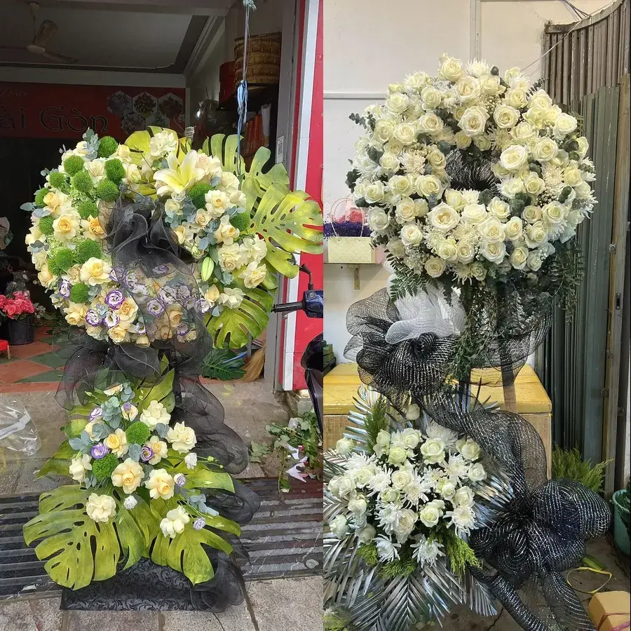 Vòng hoa đám tang tại Phượng Sơn