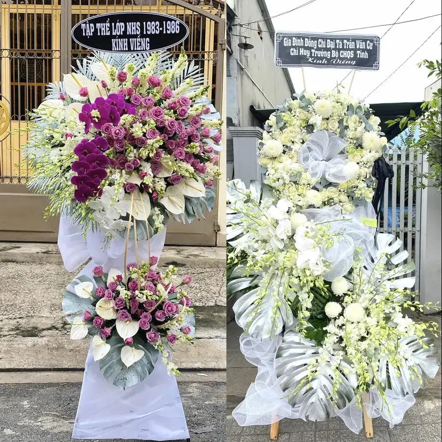 Vòng hoa đám tang tại Sơn Qui