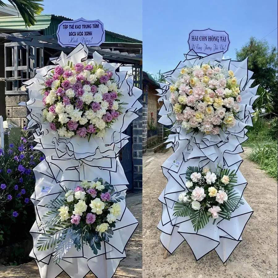 Kệ hoa chia buồn tại Tam Thanh
