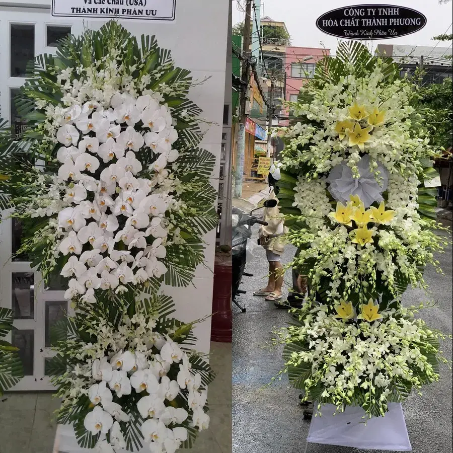 Kệ hoa chia buồn tại Tân Lập