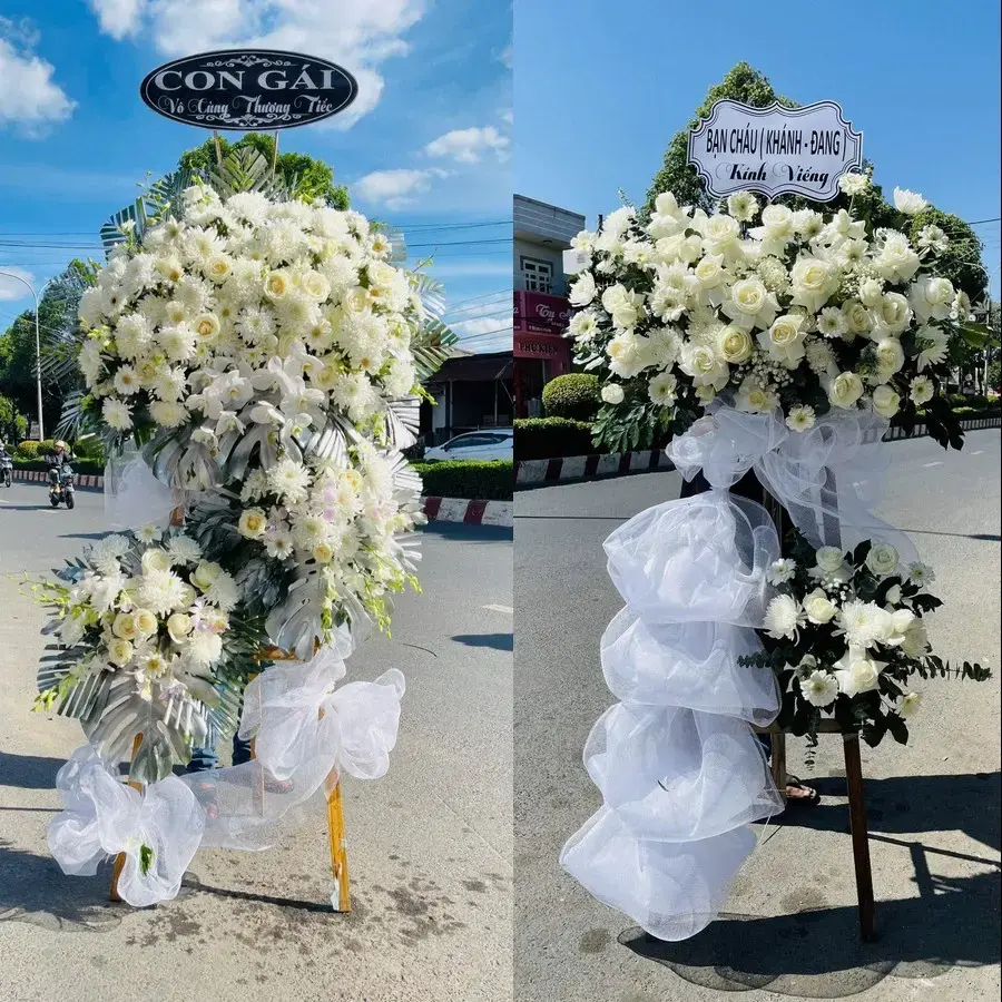 Vòng hoa đám tang tại Tân Thuận Bình