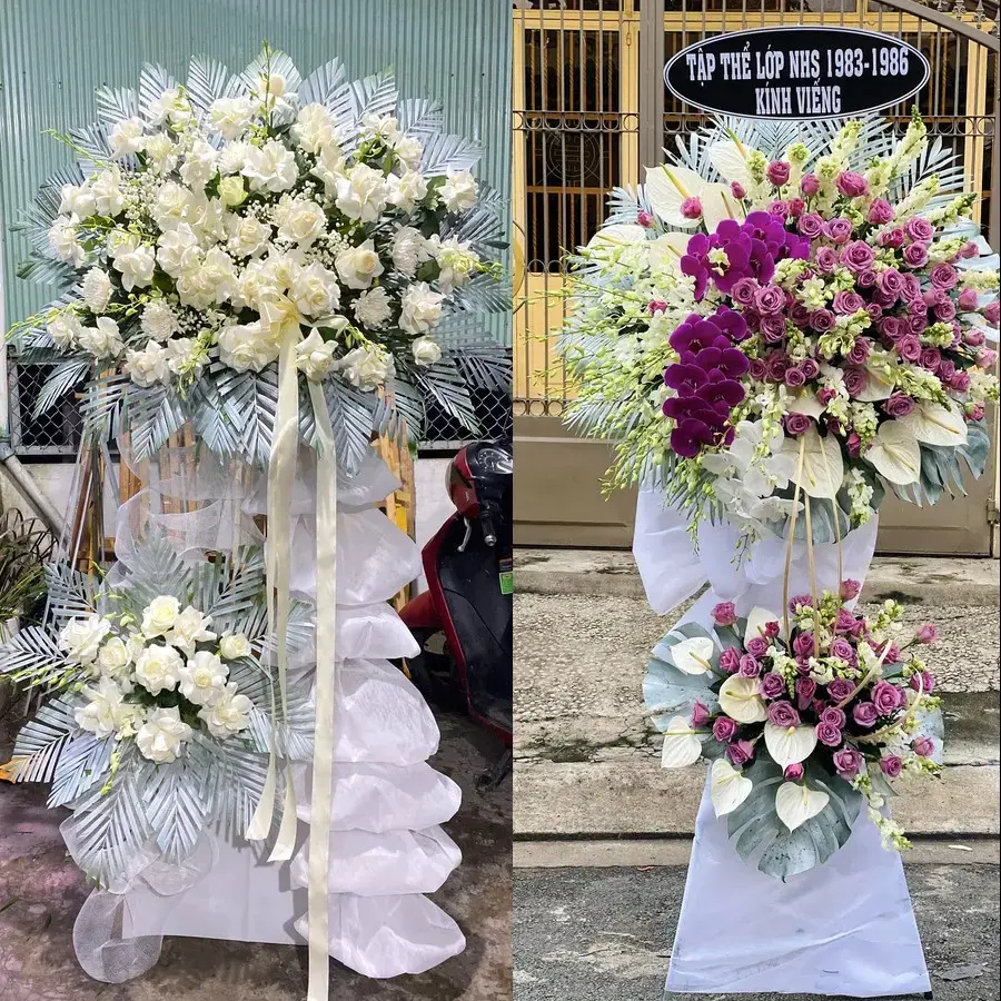 Kệ hoa chia buồn tại Tiên Du