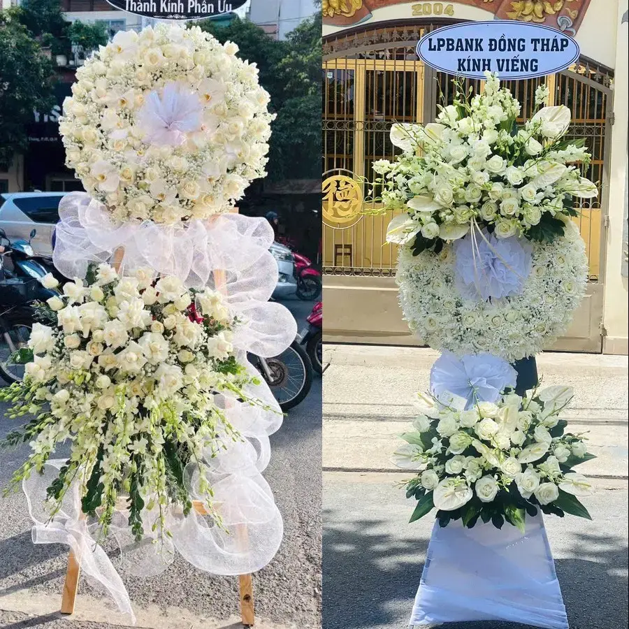 Kệ hoa chia buồn tại Trần Đề