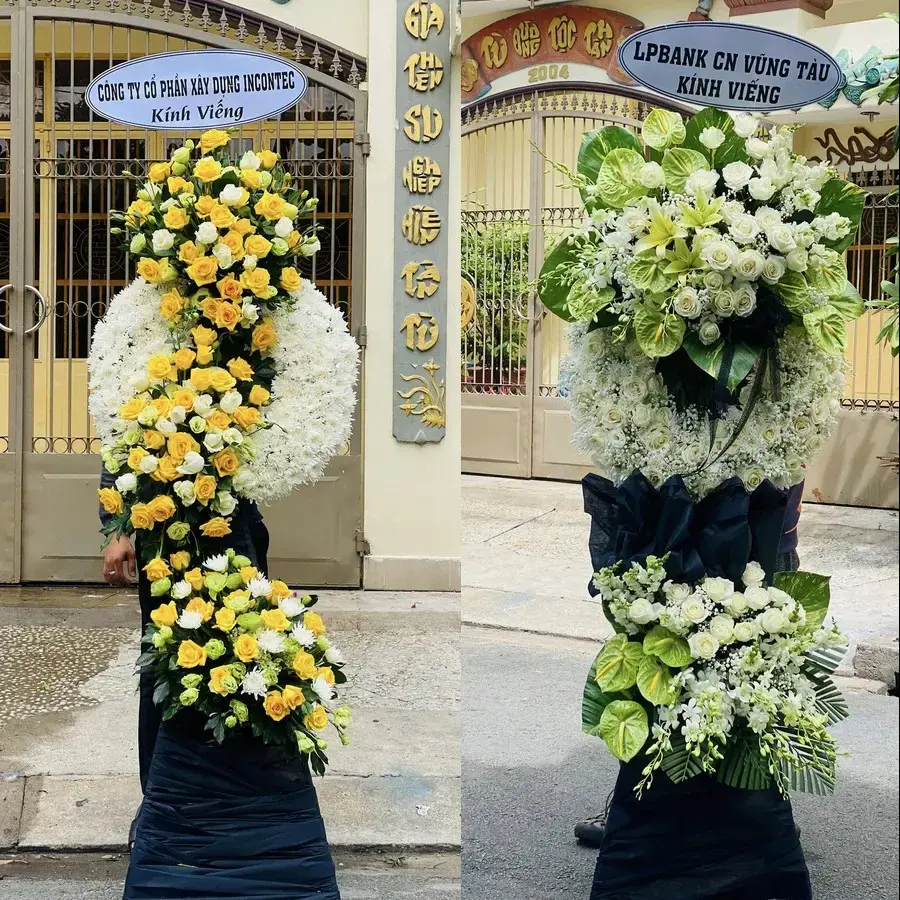 Kệ hoa chia buồn tại Vân Phú