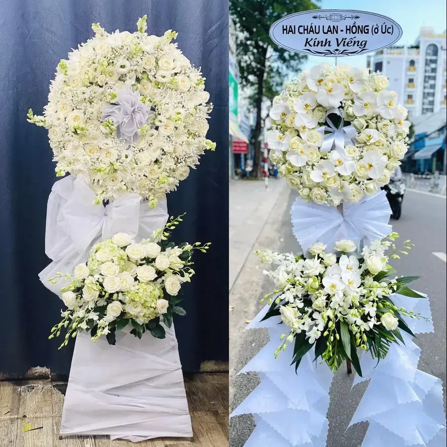 Vòng hoa đám tang tại Vạn Tường