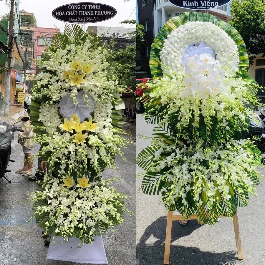 Kệ hoa chia buồn tại Vũ Tiên