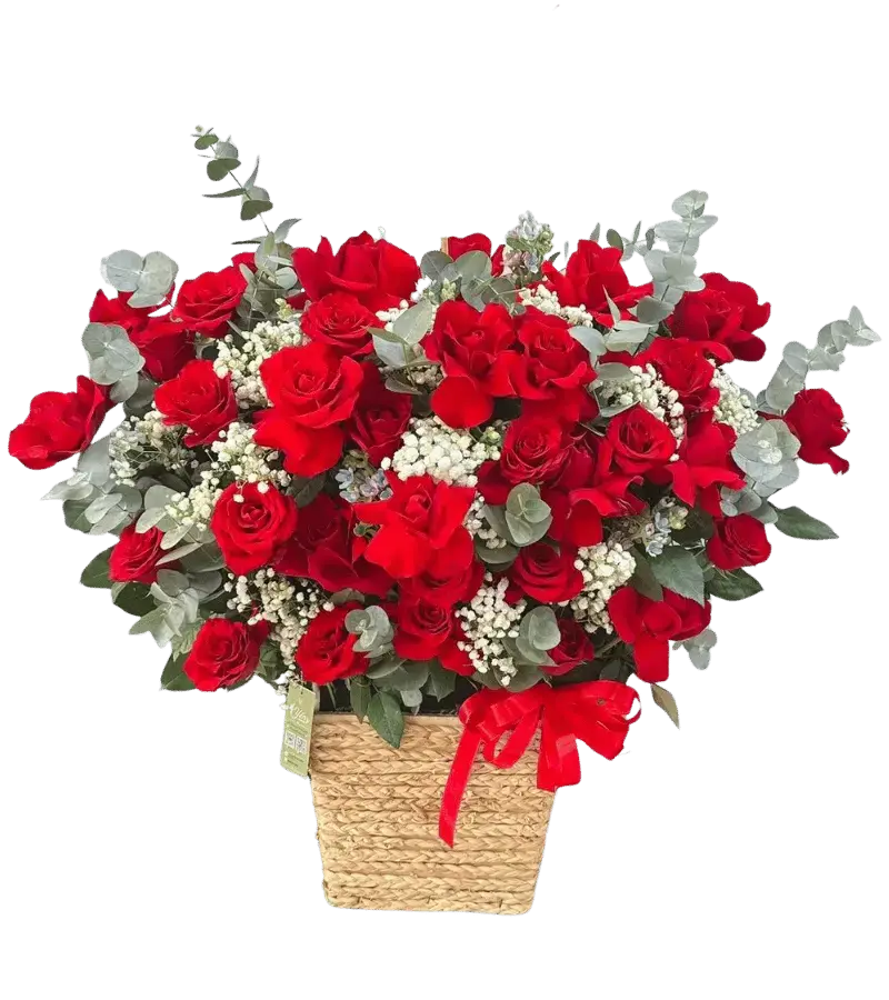 Giỏ hoa hồng đỏ dày đặc giỏ cói nơ đỏ