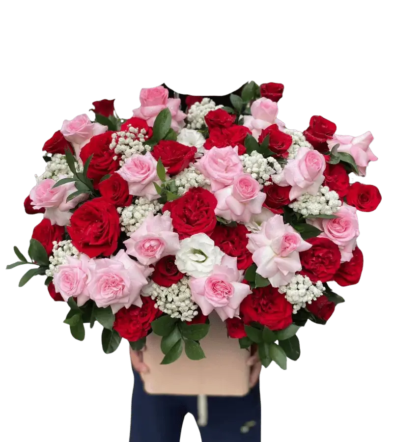 Giỏ hoa hồng đỏ phối hồng phấn và trắng giỏ kem