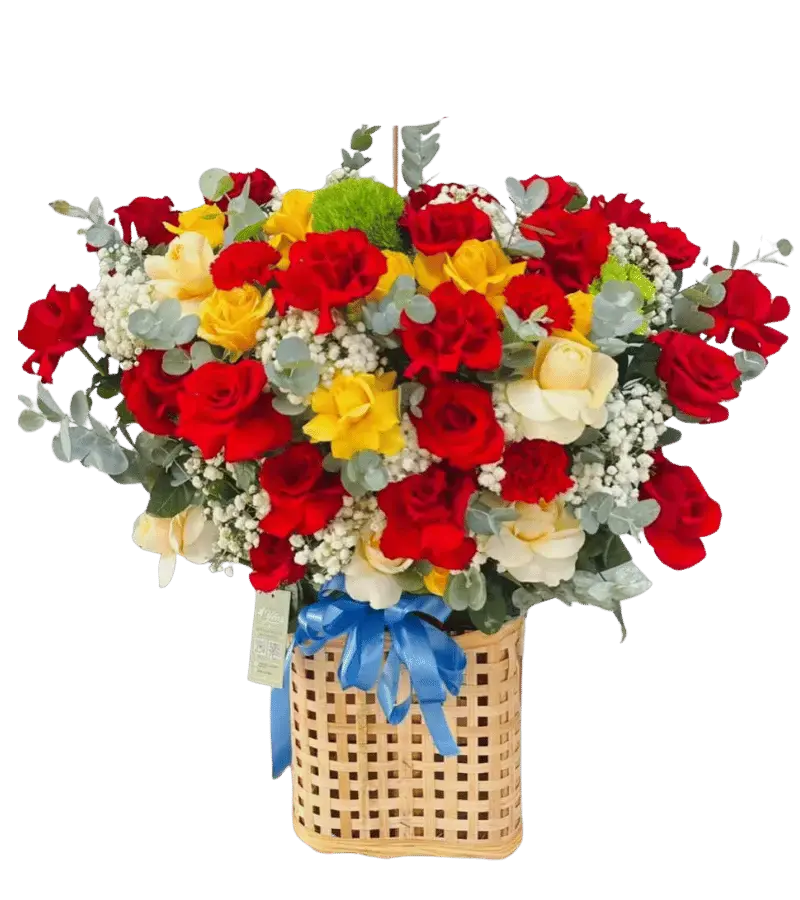 Giỏ hoa hồng đỏ vàng trắng nơ xanh dương