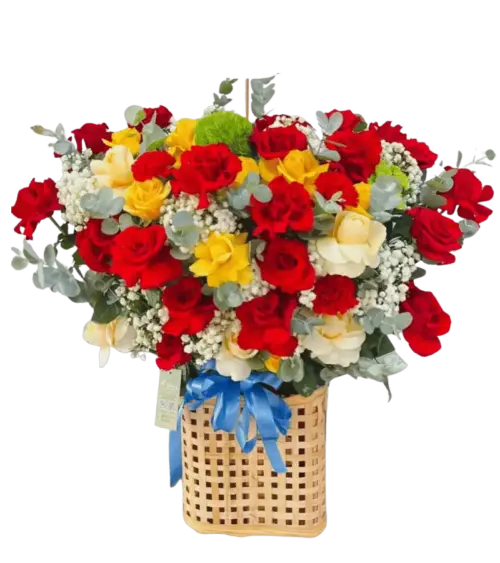 Giỏ hoa hồng đỏ vàng trắng nơ xanh dương