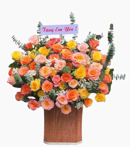 Giỏ hoa hồng vàng phối hồng cam và hồng phấn tặng em yêu