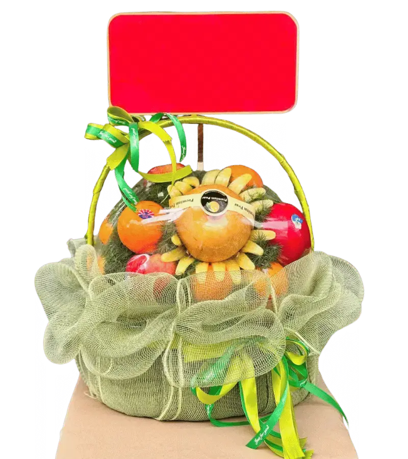 Giỏ trái cây cam, táo, lê nơ xanh lá