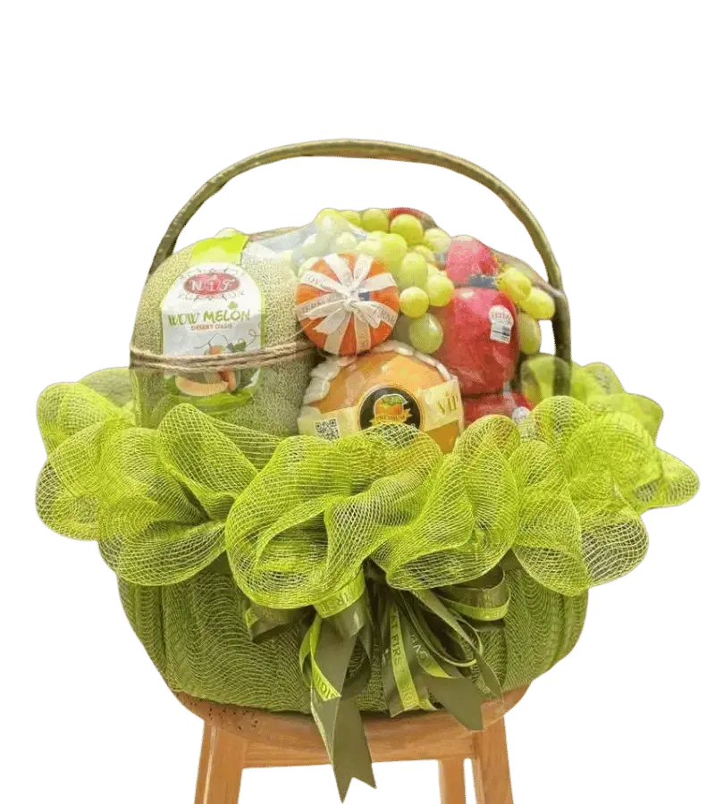 Giỏ trái cây dưa lưới Wow Melon, nho, cam, táo nơ xanh lá