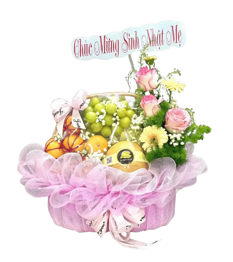 Giỏ trái cây nho, cam, lê phối hoa hồng phấn - Chúc Mừng Sinh Nhật Mẹ
