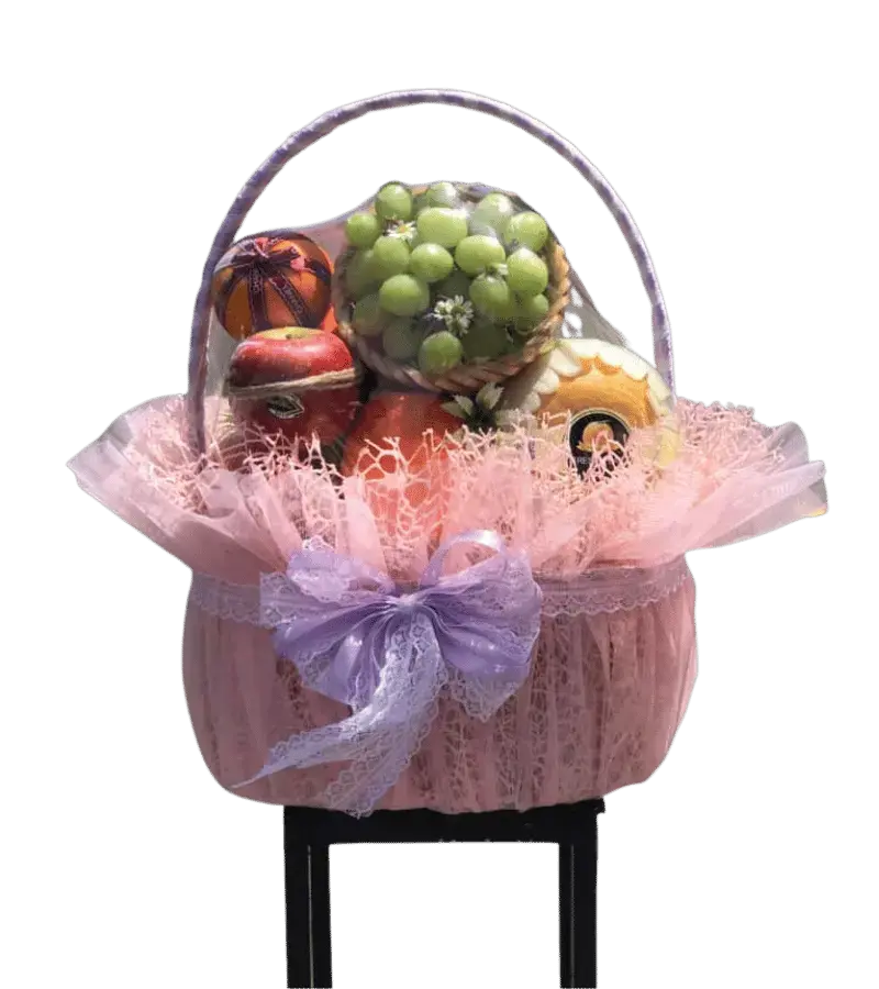 Giỏ trái cây nho, táo, cam nơ ren tím