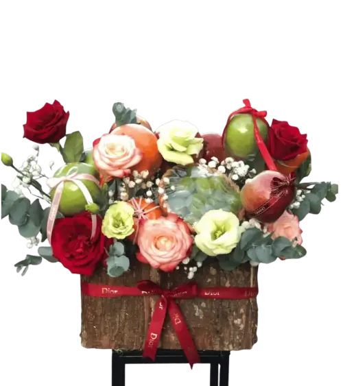 Giỏ trái cây táo xanh, táo đỏ, cam phối hoa hồng đỏ hồng đặt hộp gỗ nơ Dior